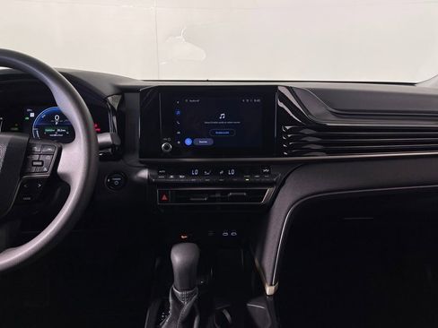 Certified 2025 Toyota Camry LE image 15