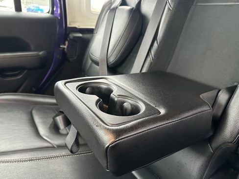 Used 2023 Jeep Wrangler Unlimited Sahara w/ Cold Weather Group image 15