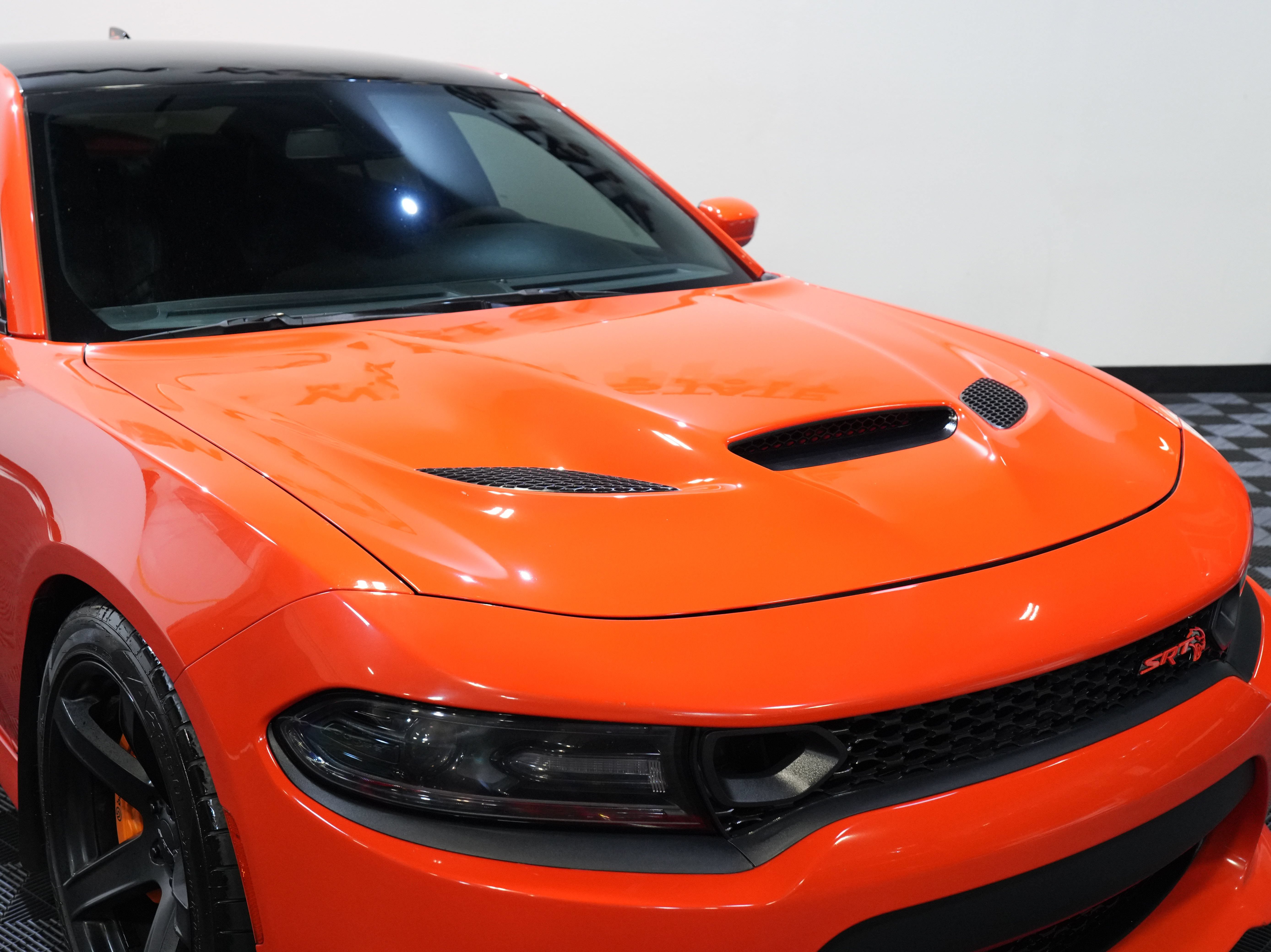Used 2019 Dodge Charger SRT Hellcat w/ Navigation & Travel Group RWD image 12