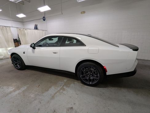 New 2026 Dodge Charger Scat Pack w/ Blacktop Package AWD/4WD image 9