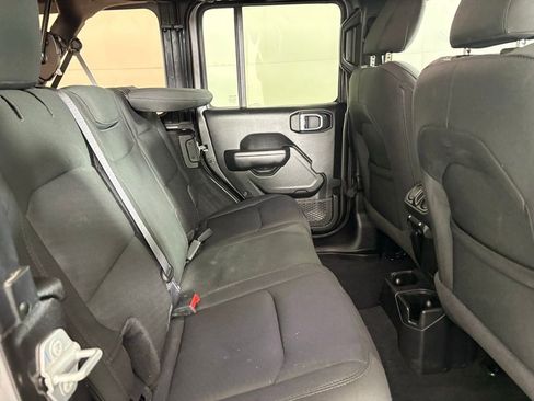 Used 2021 Jeep Wrangler Unlimited Sport AWD/4WD image 17