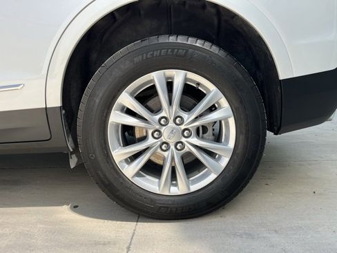 Certified 2023 Cadillac XT5 Luxury image 8