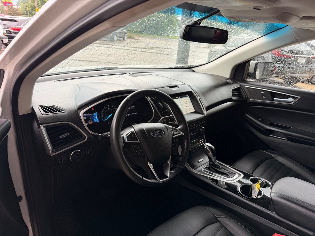 Used 2016 Ford Edge SEL w/ Canadian Touring Package AWD/4WD image 9