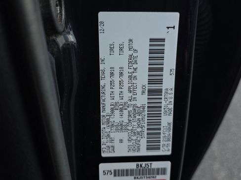 Used 2021 Toyota Tundra SR5 w/ SR5 Upgrade Package RWD image 25