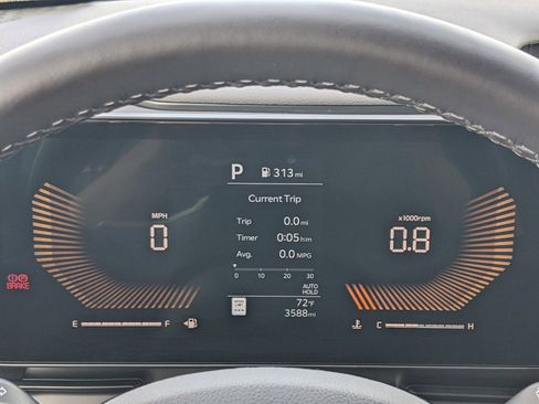 Used 2025 Kia Carnival image 22