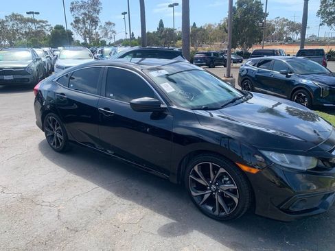 Used 2019 Honda Civic Sport image 4