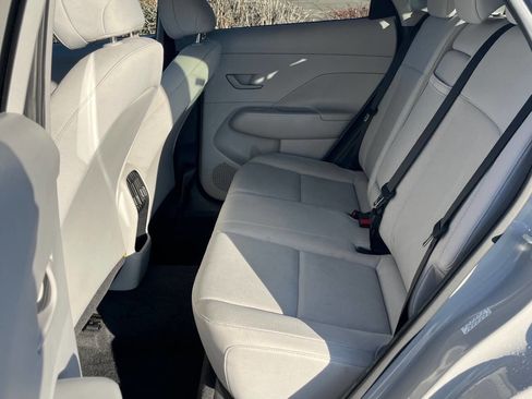 Used 2024 Hyundai Kona SEL image 10