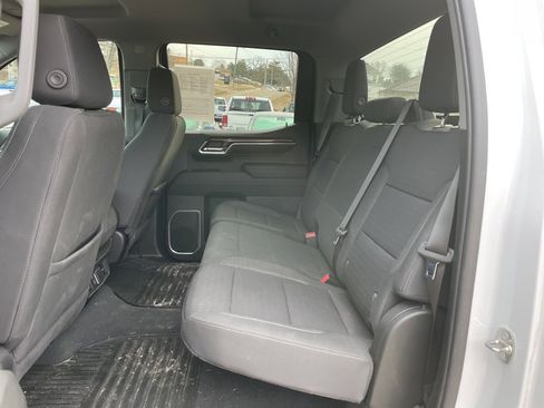 Used 2023 Chevrolet Silverado 1500 LT image 12