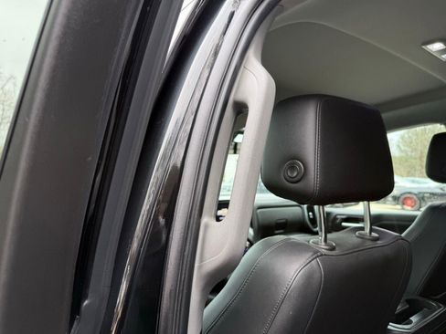 Used 2020 Chevrolet Silverado 1500 RST image 33