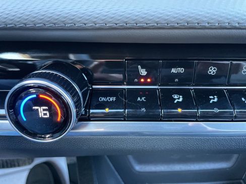 New 2026 Chevrolet Equinox LT w/ Convenience Package II image 8