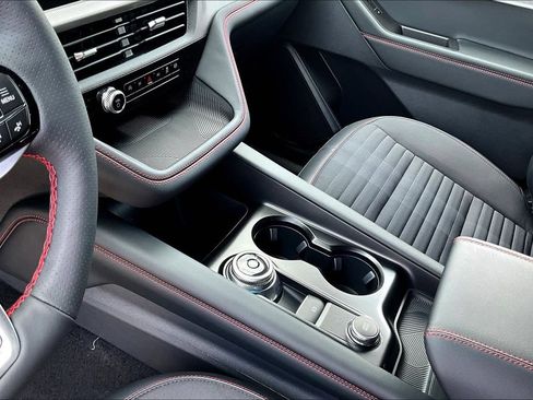 New 2026 Ford Explorer ST-Line w/ ST-Line Street Pack RWD image 8
