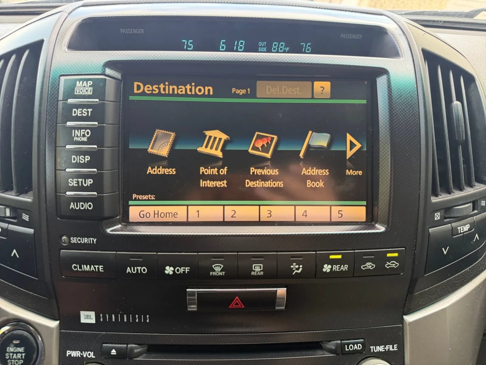 Used 2011 Toyota Land Cruiser w/ Upgrade Pkg AWD/4WD image 31