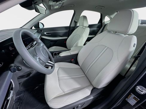 Certified 2025 Hyundai Sonata SEL image 11