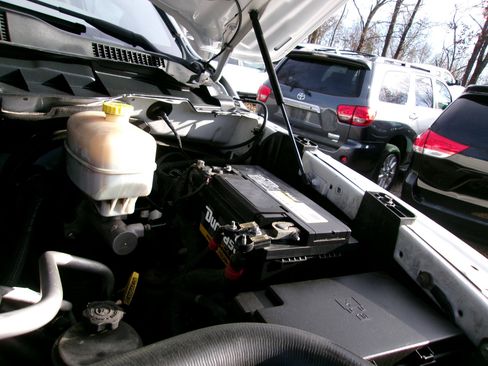 Used 2013 RAM 2500 SLT image 19