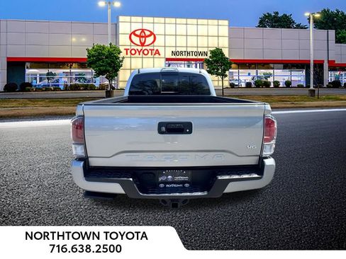 Used 2023 Toyota Tacoma TRD Sport AWD/4WD image 5