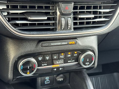 Certified 2022 Ford Escape SE w/ Convenience Package image 19