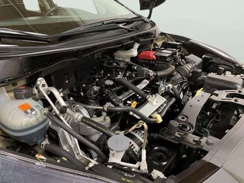 Used 2021 Nissan Versa S image 14