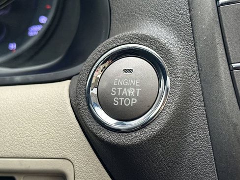 Used 2012 Lexus IS 350 image 21