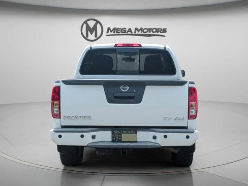 Used 2020 Nissan Frontier SV AWD/4WD image 6
