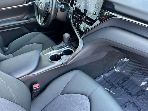 Used 2023 Toyota Camry LE w/ Convenience Package image 18