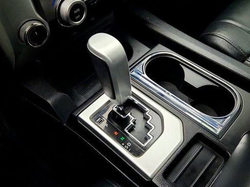 Used 2018 Toyota Tundra Limited AWD/4WD image 17