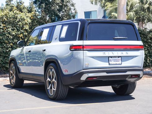 Used 2024 Rivian R1S Adventure AWD/4WD image 4