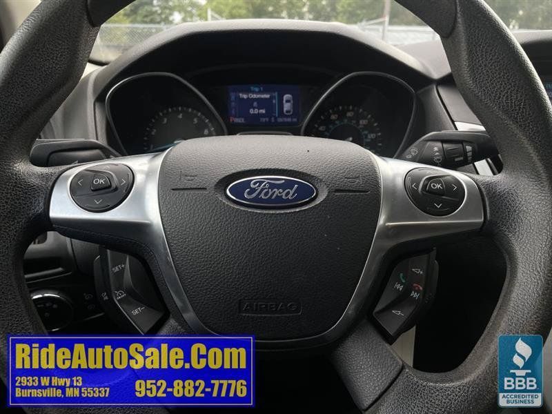 Used 2013 Ford Focus SE w/ SE Winter Pkg FWD image 18