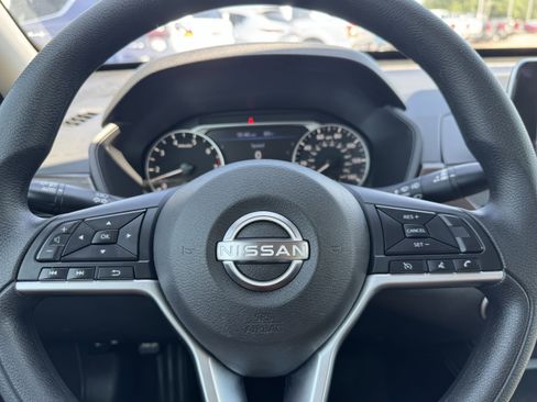 Used 2023 Nissan Altima 2.5 SV image 15