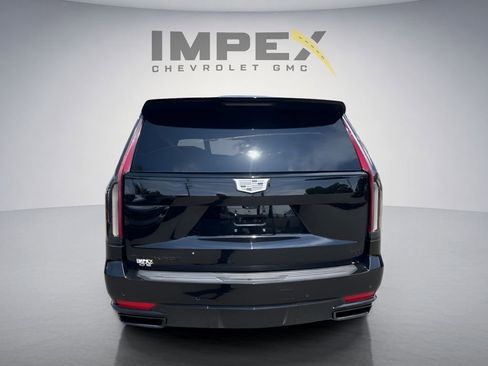 Used 2023 Cadillac Escalade Sport Platinum w/ LPO, ONYX Package AWD/4WD image 4