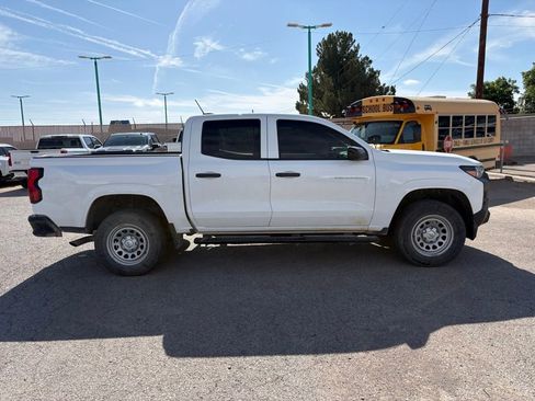 Used 2023 Chevrolet Colorado W/T w/ Technology Package RWD image 5