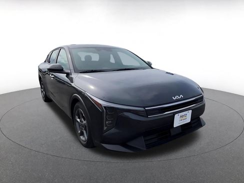 Used 2025 Kia K4 FWD image 3