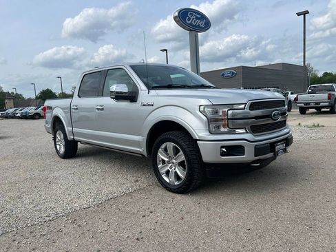 Used 2018 Ford F150 Platinum w/ Equipment Group 701A Luxury AWD/4WD image 2