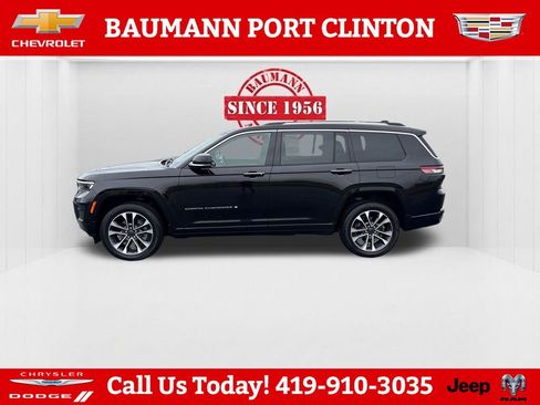 Used 2021 Jeep Grand Cherokee L Overland w/ Luxury Tech Group IV AWD/4WD image 2
