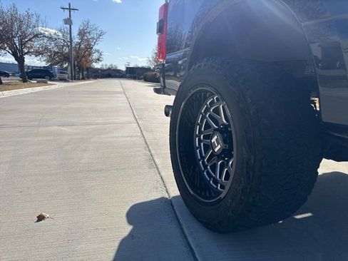 Used 2024 Ford F250 Platinum image 11