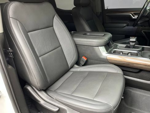 Used 2022 Chevrolet Silverado 1500 RST w/ Convenience Package II AWD/4WD image 23