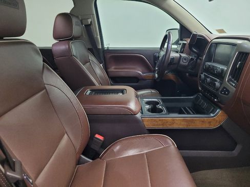 Used 2017 Chevrolet Silverado 1500 High Country AWD/4WD image 21