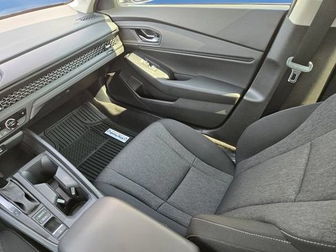 Used 2024 Honda Accord EX image 17