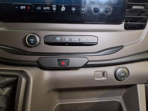 Used 2022 Ford Transit 350 XLT image 29