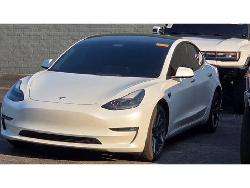 Used 2022 Tesla Model 3 Long Range AWD/4WD image 1