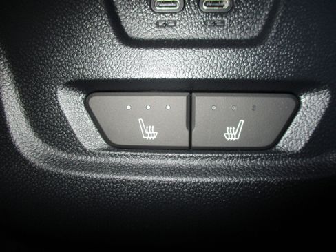 Used 2024 Chevrolet Blazer EV RS image 35