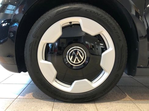 New 2025 Volkswagen ID. Buzz Pro S Plus image 10