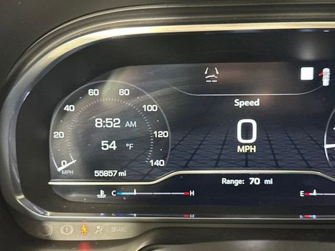 Used 2023 GMC Yukon SLT w/ SLT Premium Package image 18