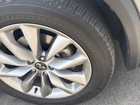 Used 2022 INFINITI QX50 Luxe FWD image 13