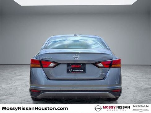 Certified 2025 Nissan Altima 2.5 SV AWD/4WD image 6