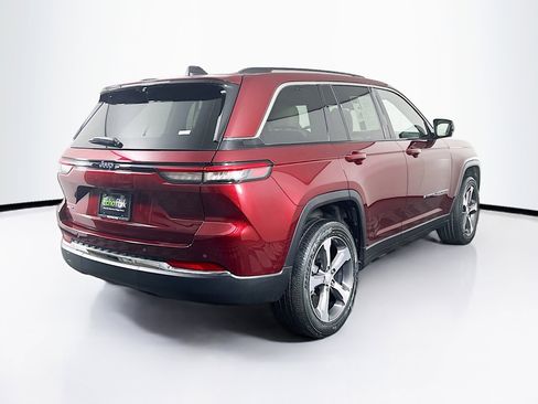 Used 2023 Jeep Grand Cherokee 4WD 4xe w/ Luxury Tech Group II image 9