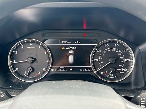 Used 2024 Mitsubishi Outlander ES image 13