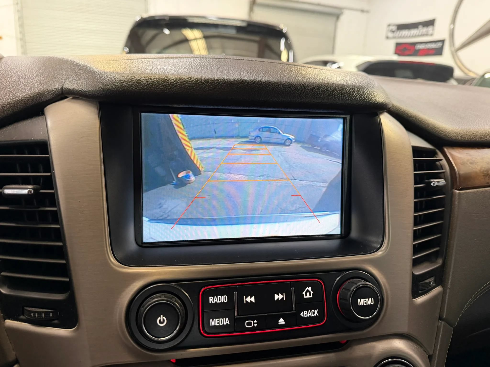 Used 2015 GMC Yukon Denali w/ Touring Package AWD/4WD image 54