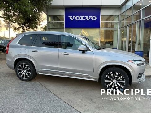 Used 2025 Volvo XC90 B5 Core image 3