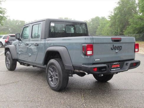 New 2026 Jeep Gladiator Sport AWD/4WD image 5