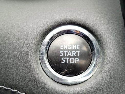 Used 2023 Toyota Highlander XSE AWD/4WD image 30